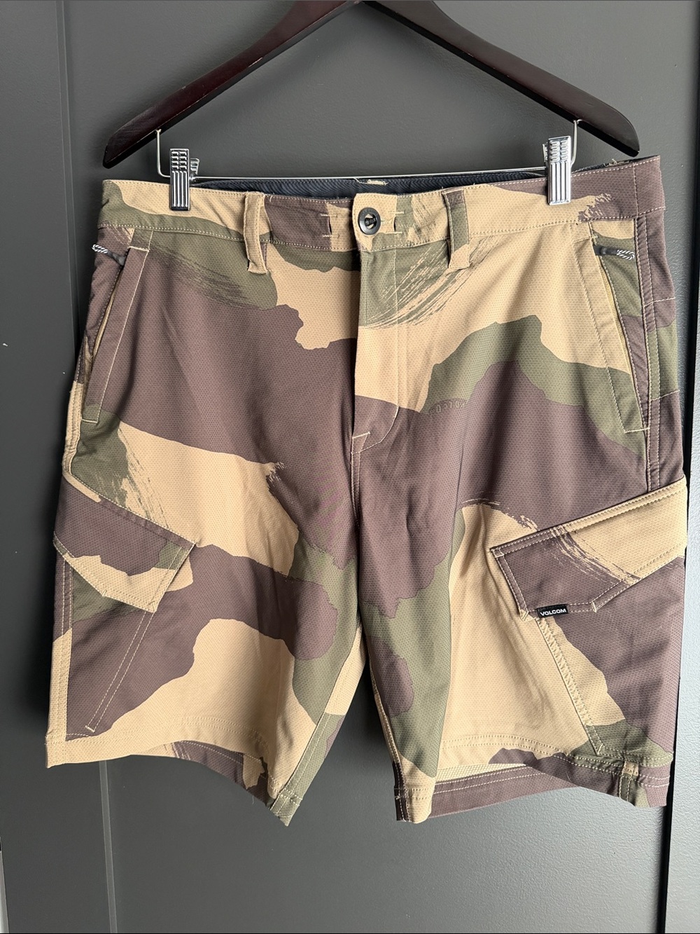Volcom Men’s Camo Cargo Shorts - Brown/Tan/Green